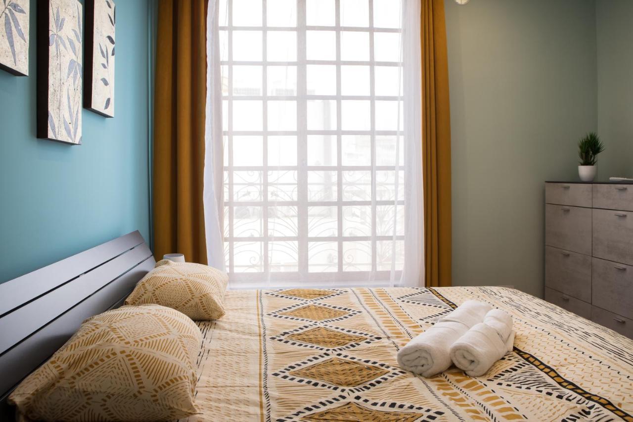 Entire Luxury Sliema Townhouse Steps From Beach מראה חיצוני תמונה